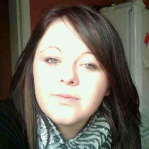 DarkHairedBeauty