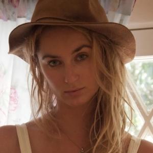 Blondiegirl