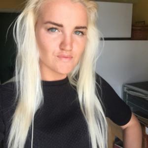 BlondeBombshell