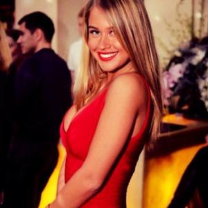 TheblondeCher