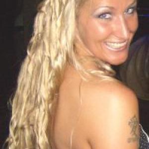 BlondGirl77
