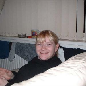 bold-blondie_becky