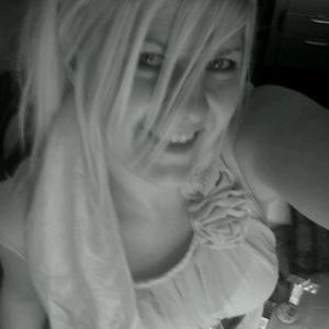 lusty-busty-blonde