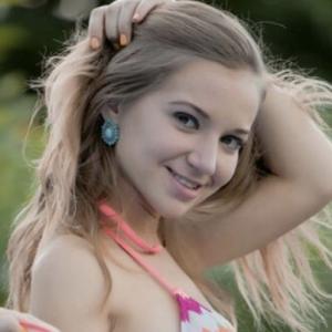 GorgeousGloria
