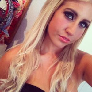 Adriana_pleases