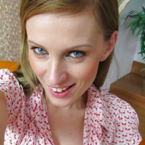 HornyHollie