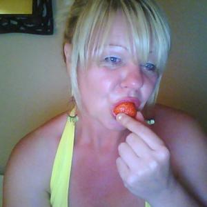 erotic-food-play-wanted